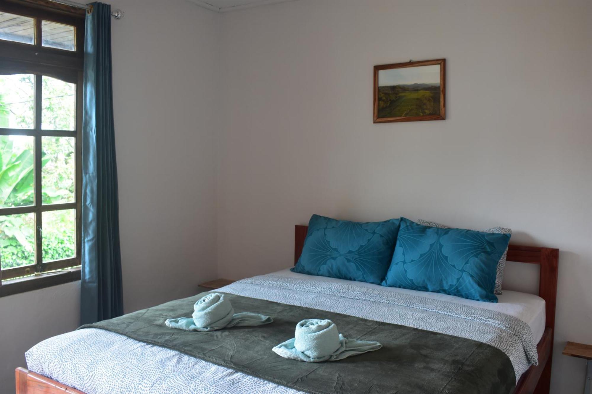 Mama'S Homestay Ruteng Room photo
